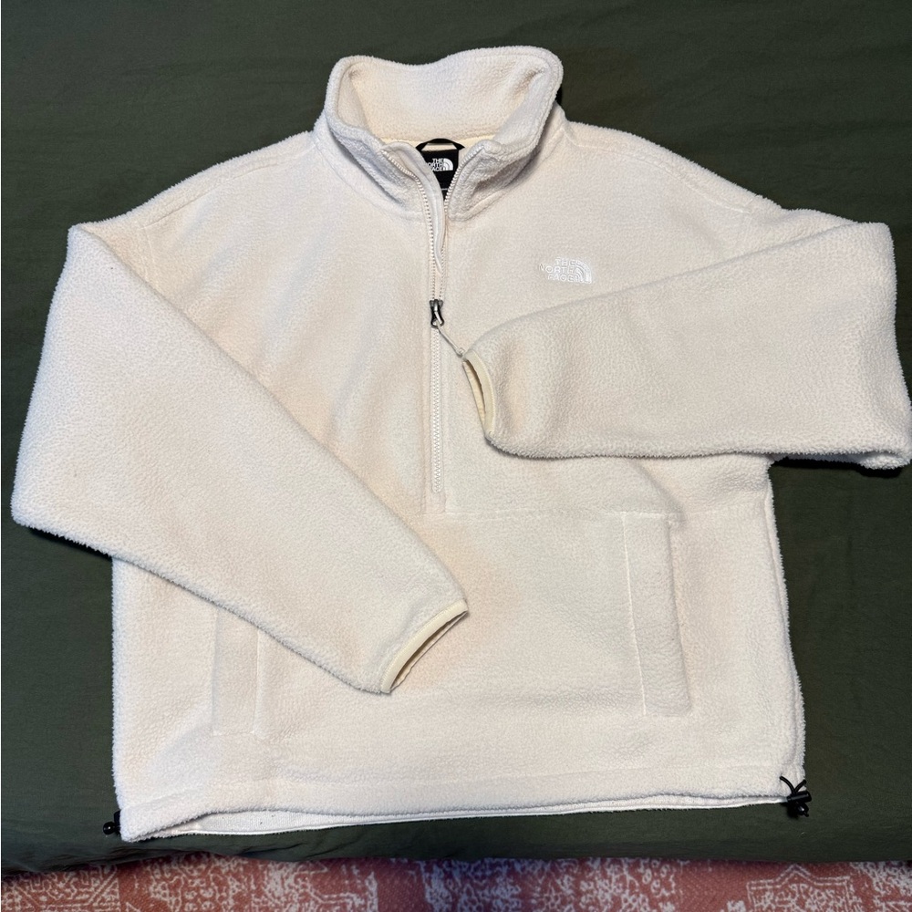 The North Face Women’s Off-White Zip Up Sweater